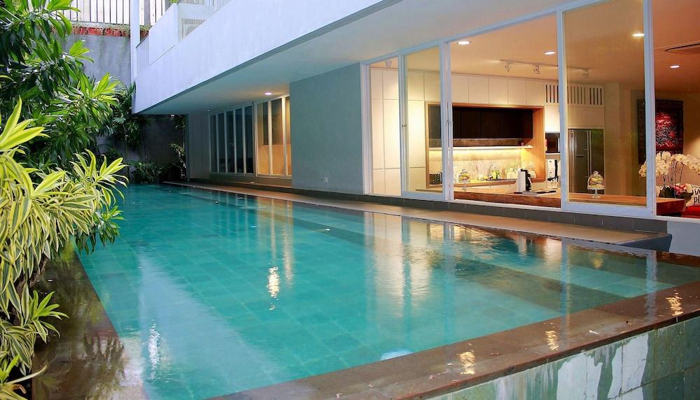 Zen Rooms Patra Kuningan Syariah Джакарта Екстер'єр фото
