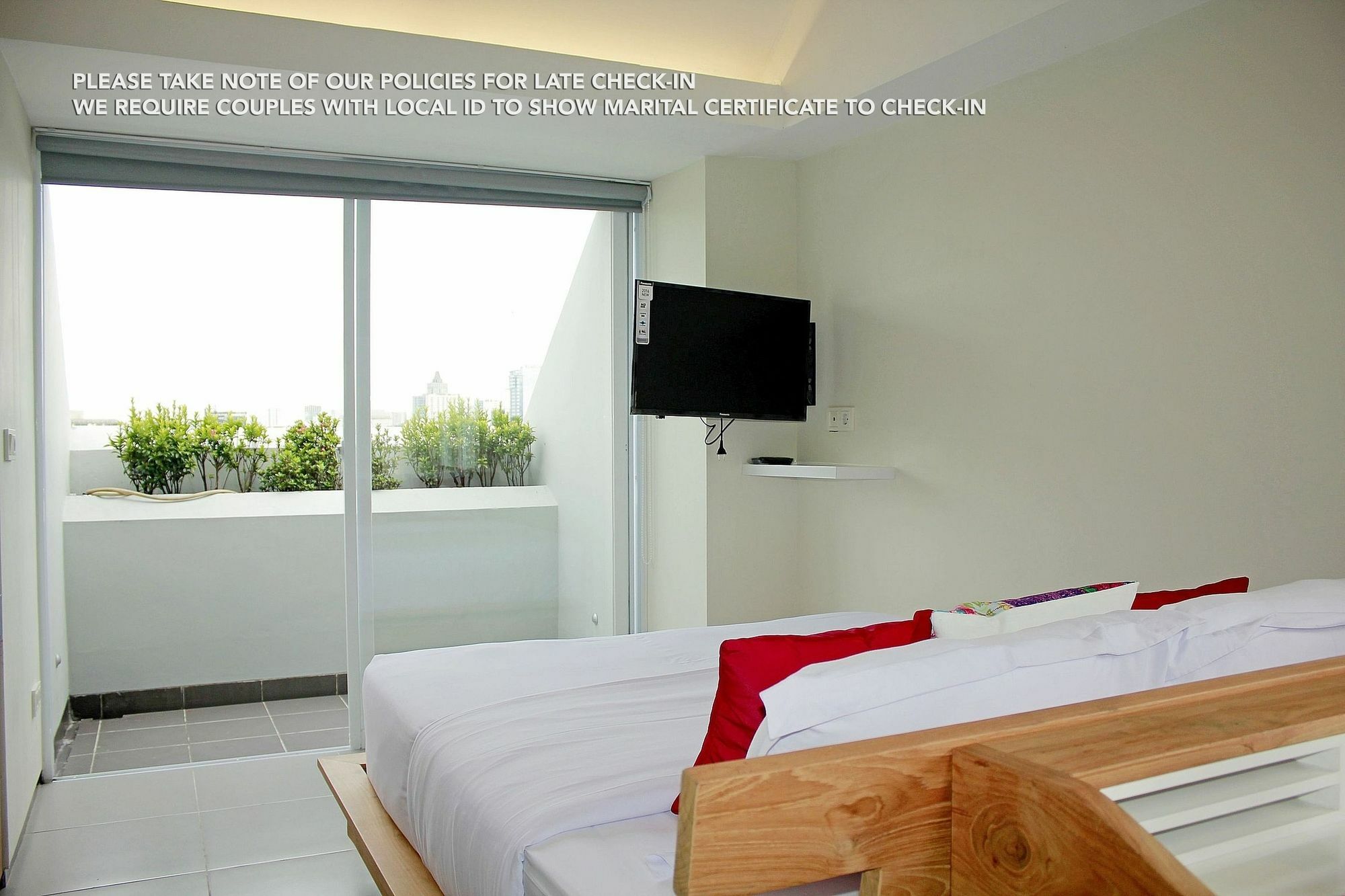 Zen Rooms Patra Kuningan Syariah Джакарта Екстер'єр фото
